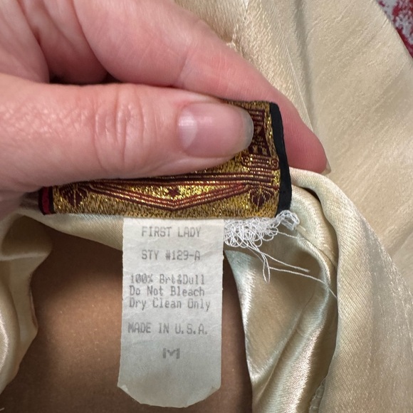 Elegant Cream Long Coat First Lady Jackie and Julian - Picture 6 of 11